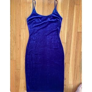 Velvet body con dress